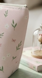 The Flutter Fern Pouch